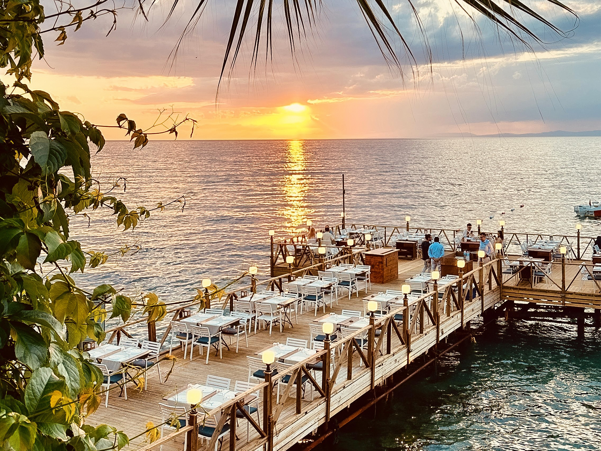 Türkmen Mahallesi restoran ve sosyal yaşam alanı